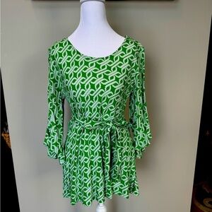 Escapada tie-waist shirt